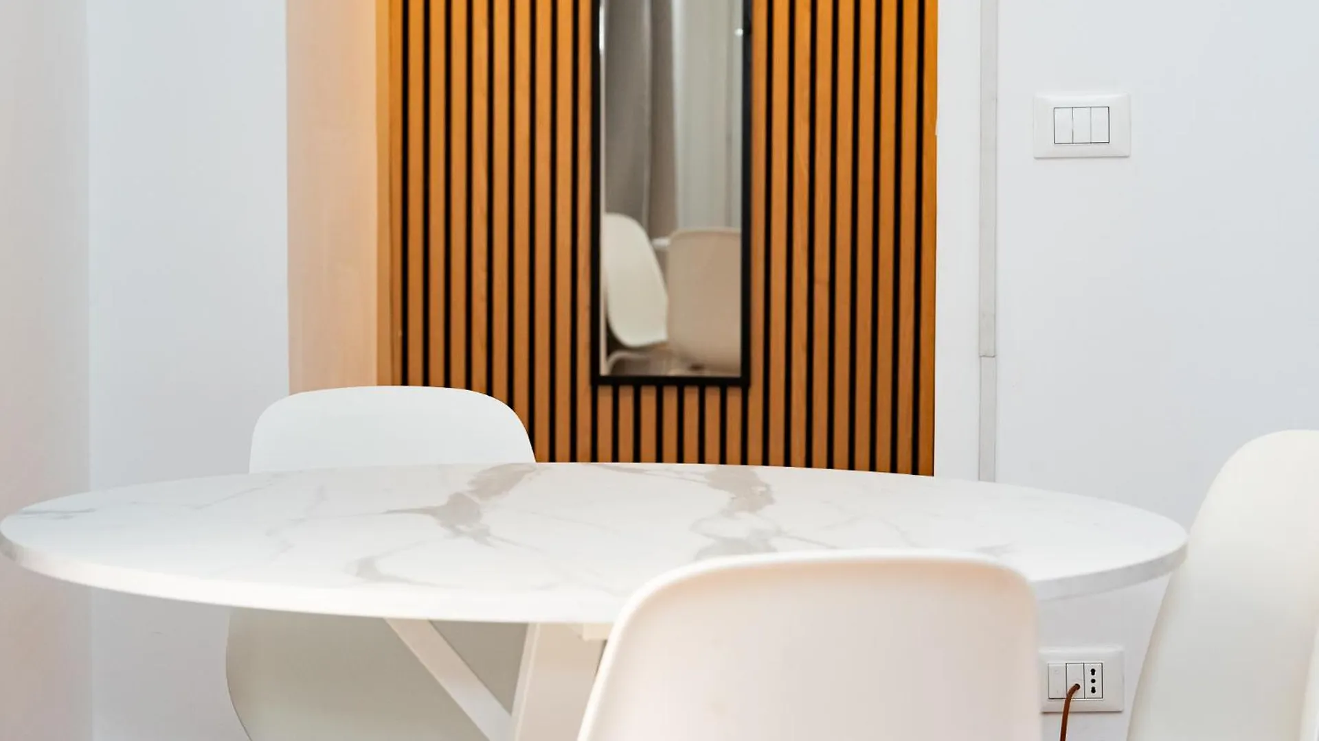 Home Smart Rent Appartamento Nei Pressi Di Via Toledo 2 Camere Da Letto Naples Holiday home